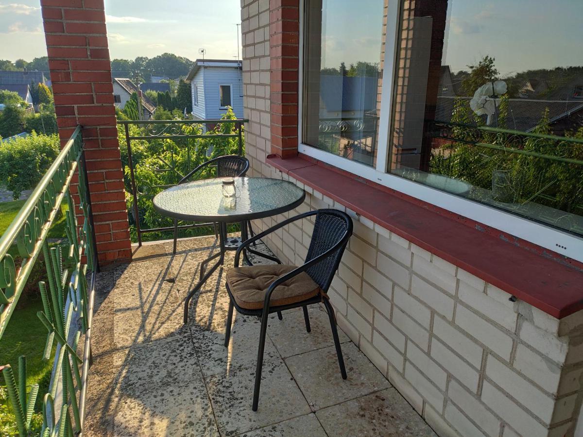Spacious & Cozy Apartment With Forest View Zapyskis Eksteriør billede