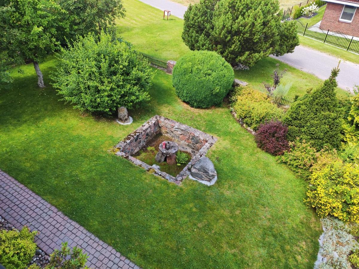 Spacious & Cozy Apartment With Forest View Zapyskis Eksteriør billede